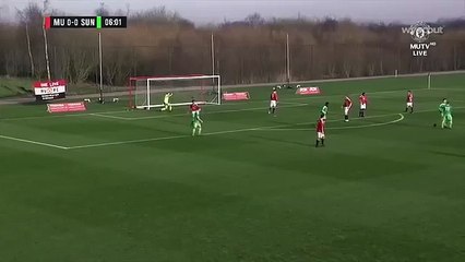 Fantastic strike: Luke Molyneux v Manchester United u18s (Latest Sport)