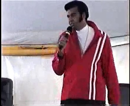 Robert Pooran sings 'It's Midnight' Elvis Week 2006