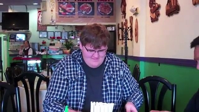 John Chow Tests Asus Eee Pad Slider at Dot Com Pho Vancouver, BC