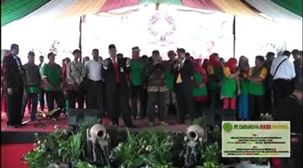 FAKTOR-FAKTOR YANG MEMPENGARUHI KEPUTUSAN MENJADI NASABAH BANK