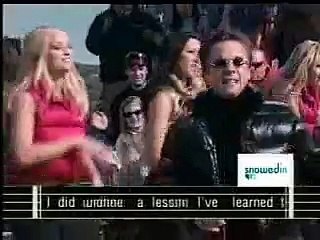 Frankie Muniz chante "I Want You Back" de 'N Sync dans l'émission "Snowed In"