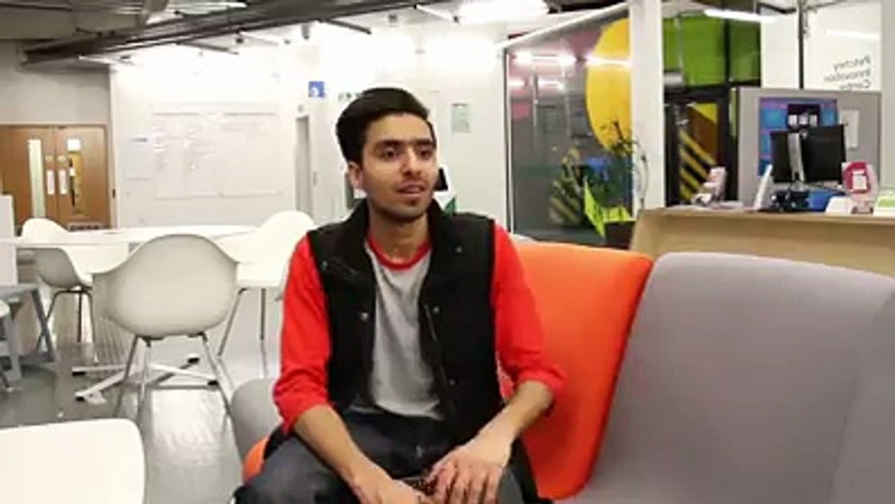 umai kahliq new garam samosay new vidéo un 2016 very funny larki dar gayi