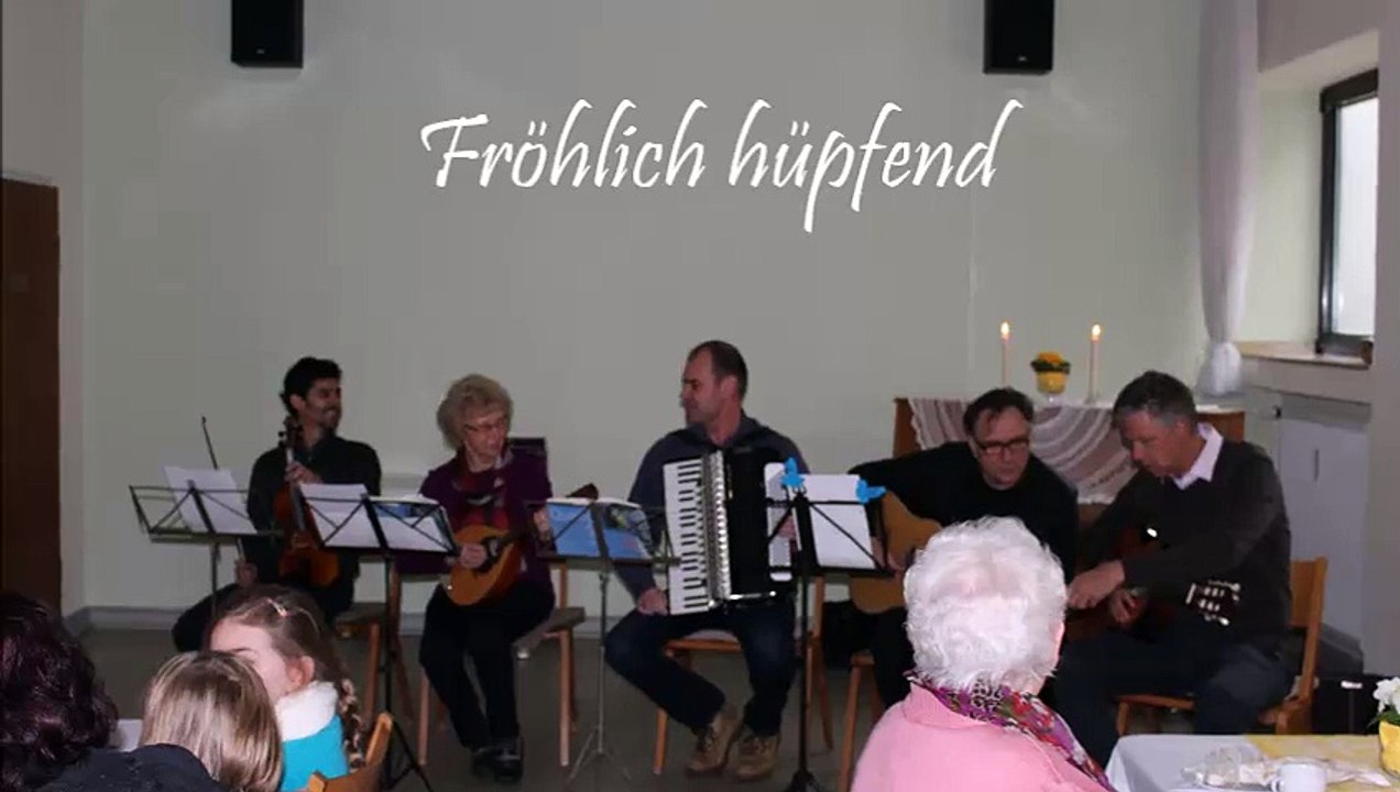 Fröhlich hüpfend