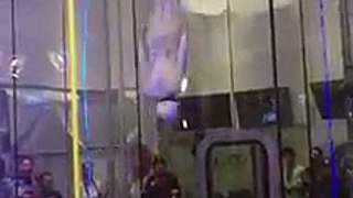 Best dancing style ever! Dance on the airtube. You're gonna see this!