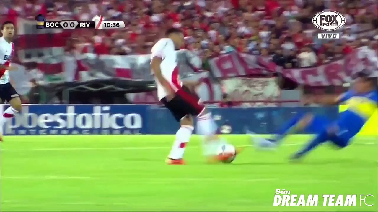 Boca Juniors - River Plate : 40 fautes, 9 cartons jaunes, 5 cartons rouges