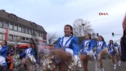 Almanya'da Karnaval Eğlenceleri Başladı