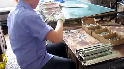 Herrajes para Muebles, Herrajes para Gabinetes - China: Guías Correderas para Mesas Extensibles / Production 10