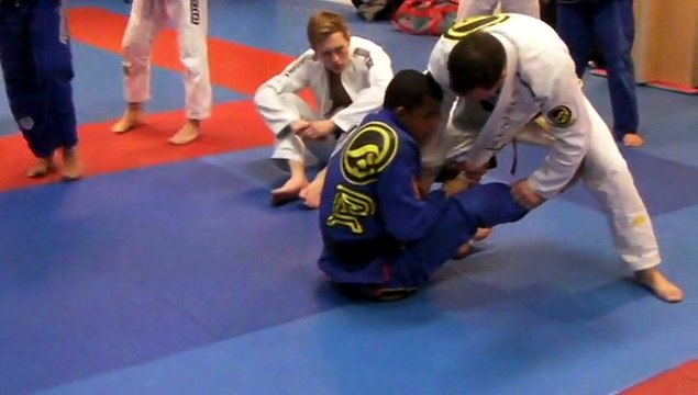 Bjj X-guard lapel sweep with black belts Winson Ramos and Stephan Seidl ブラジル柔術
