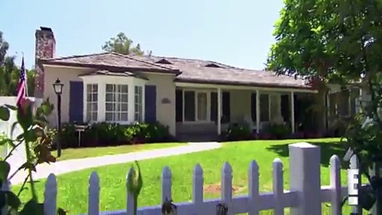 Total Divas Season 4, Episode 9 Clip: Daniel Br...