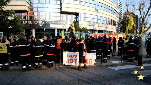 Les sapeurs-pompiers professionnels de la Drôme sont en grève
