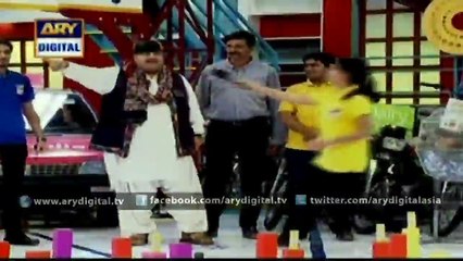 A Man Appreciates Fahad Mustafa in 'Jeeto Pakistan'