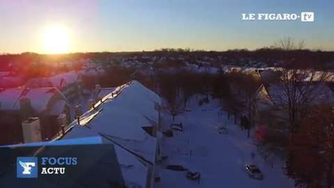 États-Unis : une ville recouverte par la neige après le passage de «Snowzilla»