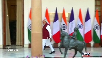 Hollande VRP de l'industrie française en Inde et en Iran