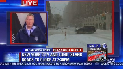 Il profite de la tempête Snowzilla pour traverser New York en snowboard