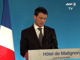 Code du travail: Valls ferme la porte aux propositions de Macron sur les 35 heures