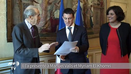 Rapport Badinter: remise du rapport à Manuel Valls