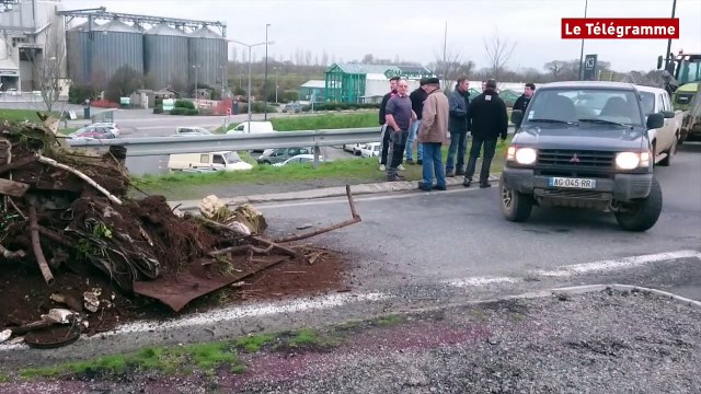Quimperlé. Blocage de la RN165