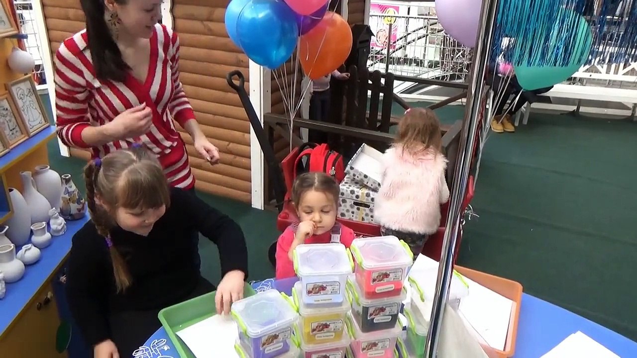 1.000.000 ПОДПИСЧИКОВ на Канале Miss Katy раздаём подарки детям 1 million subscribers VLOG