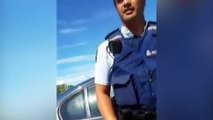 Motorist confronts Kiwi cop