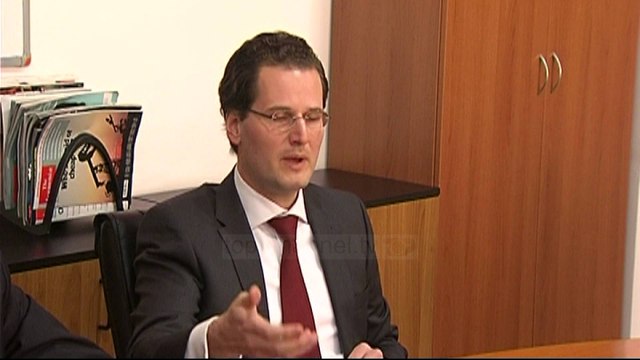 Kosovë, FMN: Kriza politike po tremb investitorët - Top Channel Albania - News - Lajme