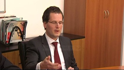 Kosovë, FMN: Kriza politike po tremb investitorët - Top Channel Albania - News - Lajme