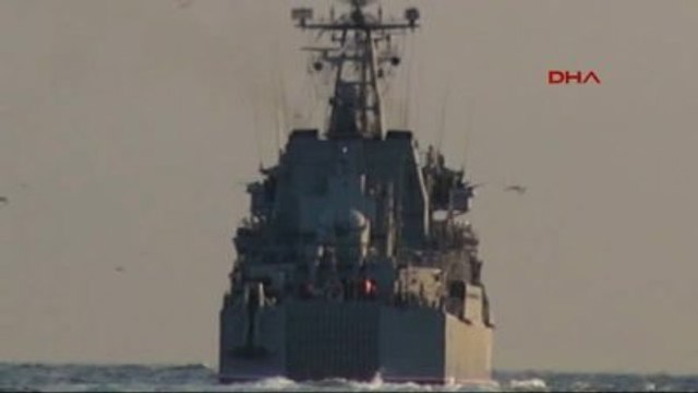 Boğaz'dan Rus Savaş Gemisi Geçti...
