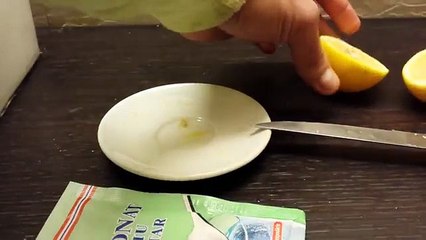 How To Whiten Teeth at Home in 3 Minutes
