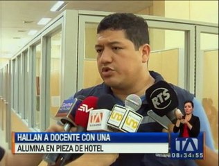 Hallan a un profesor con una alumna en la habitación de un hotel en Guayaquil