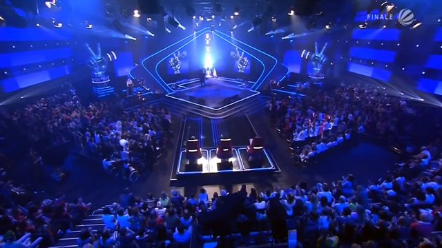 Christina Aguilera - Hurt (Hanna)| The Voice Kids 2014 | FINALE | SAT.1