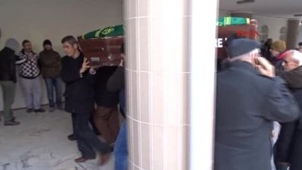 İzmir'de Patlamada Ölen Ekrem Cire Toprağa Verildi