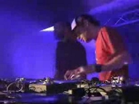 Birdy Nam Nam - Scratch on a TTC instrumental live à lyon