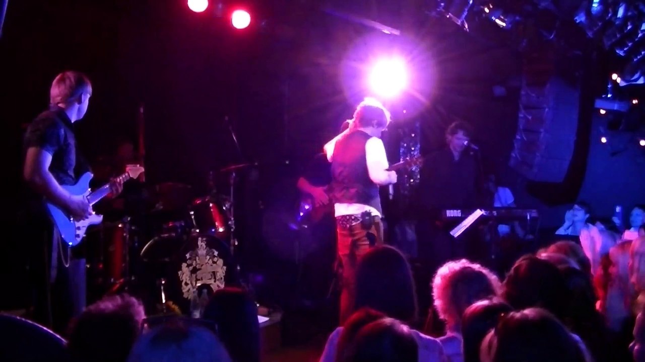 А.Бон. Концерт в клубе «16 тонн», полная версия, часть 1 (Москва, 30.08.2015) (Ruth)