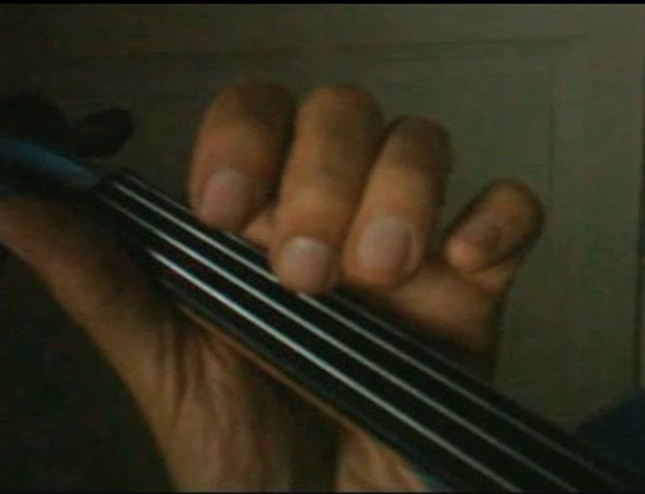 Violon bleu : Ave maria de Gounod leçon zoom main gauche