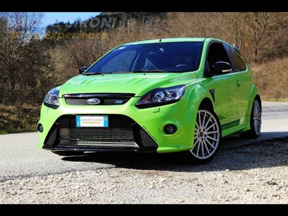 Ford Focus RS Mk2 - Davide Cironi drive experience (ENG.SUBS)