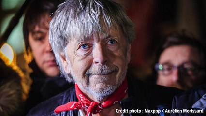 Renaud, "toujours debout"