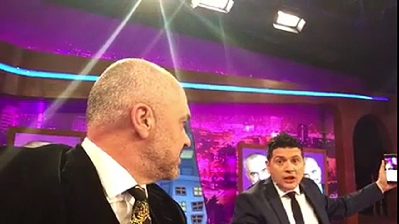 Albanian prime minister Edi Rama in video selfi