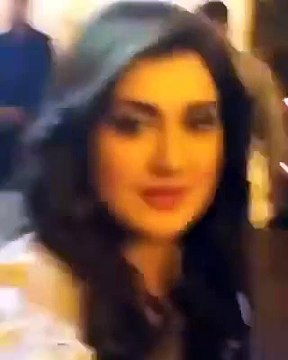Ayesha Sana making fun of her self !!! Bright karain