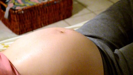 Baby Moving Like Crazy! (39 weeks and 2 days)