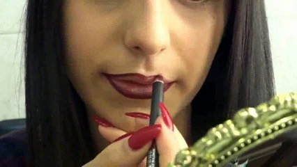 How To Apply Lipstick Like A Pro