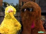 Classic Sesame Street - Snuffy Wants To Count His Feet