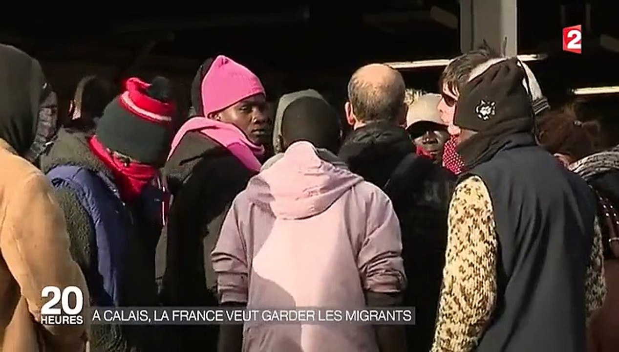 A Calais, les agents de l'Ofpra incitent les migrants à demander l'asile en France
