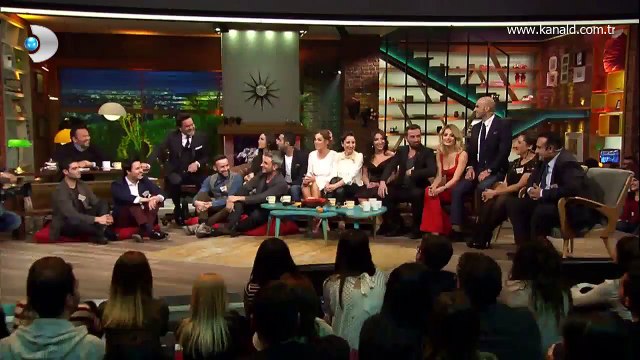 Beyaz Show Ebesi, yarısını içinde unutmuş!