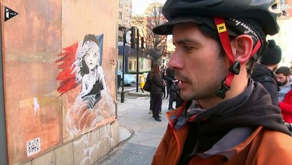 Londres: un graffiti de Banksy pour dénoncer la gestion des réfugiés à Calais