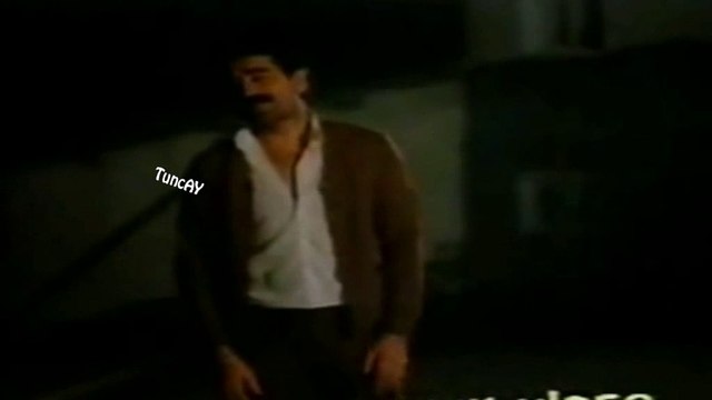 Yikilmisim Ben Sarhos Filminden Ciplak Ses ibrahim tatlises