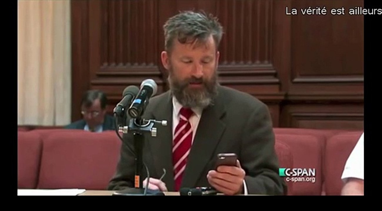 Chemtrails : Révélations inquiétantes d\'un activiste anti-géoingénierie - 2015