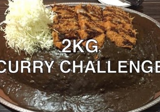 Extreme Eater Tackles 2KG Curry Challenge