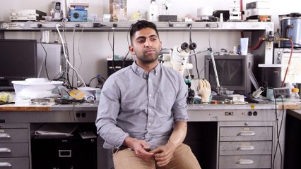 This Robotic Hand Can Touch and Feel, Just Like a Human Hand | Cyborg Nation