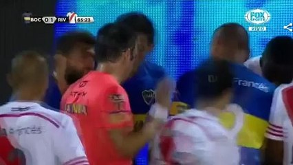 Siêu kinh điển Boca Juniors vs River Plate bạo lực