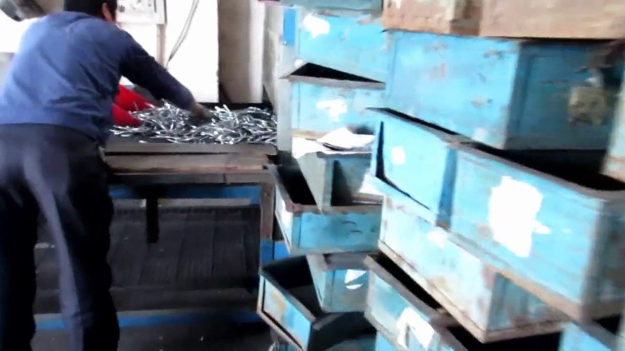 Herrajes para Muebles, Herrajes para Gabinetes - China: Tiradores y Pomos en Zámak / Production 8