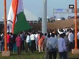 100 feet tall Indian flag hoisted in Mumbai